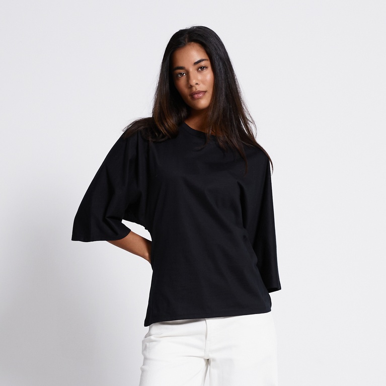 Sculpture top "Fabia" Black